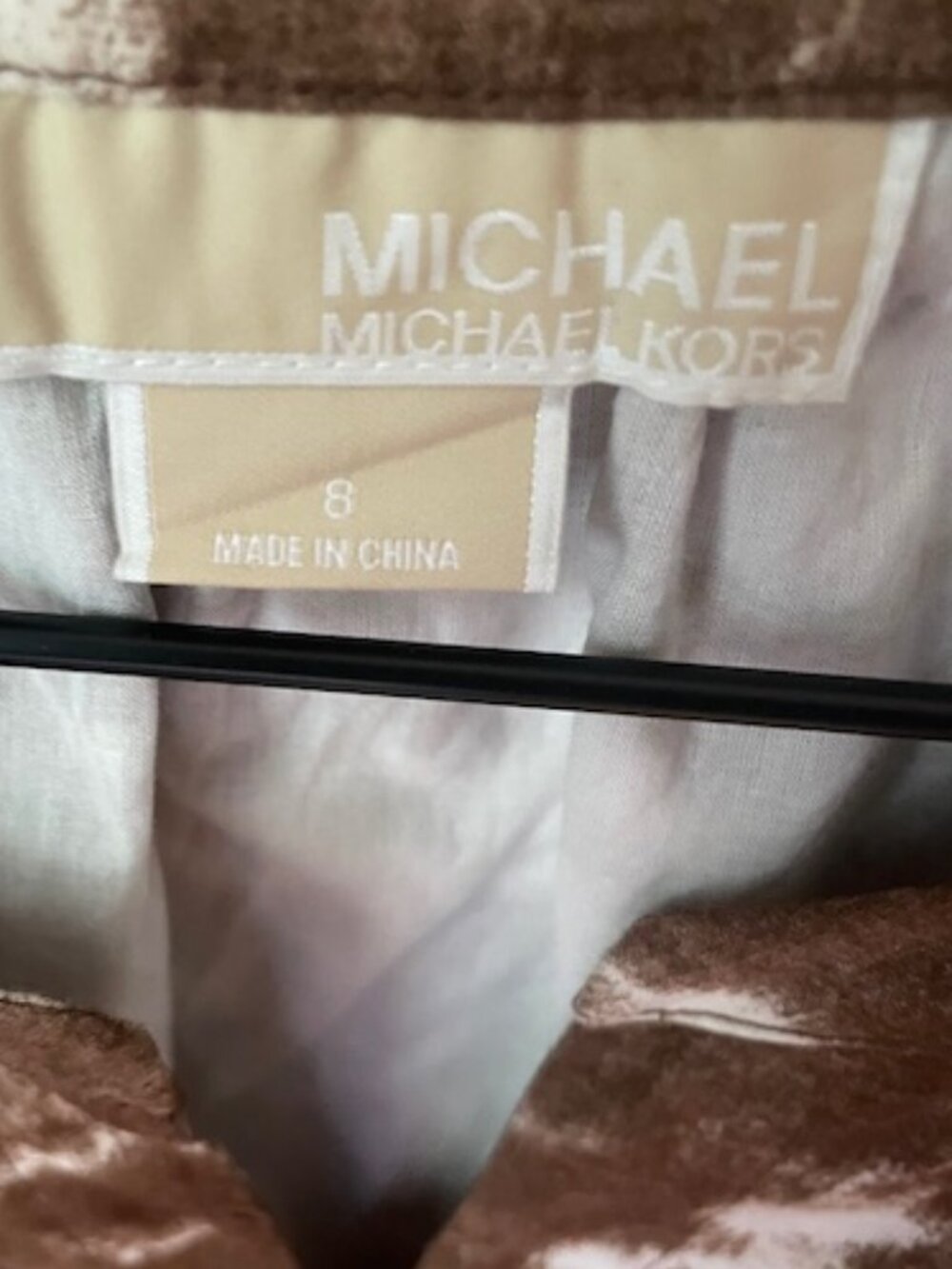 Michael Kors V-Neck Animal Print Lined Tunic- size 8 - Picture 4 of 5